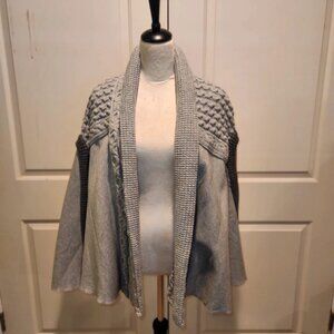 Burberry Knitted Cape